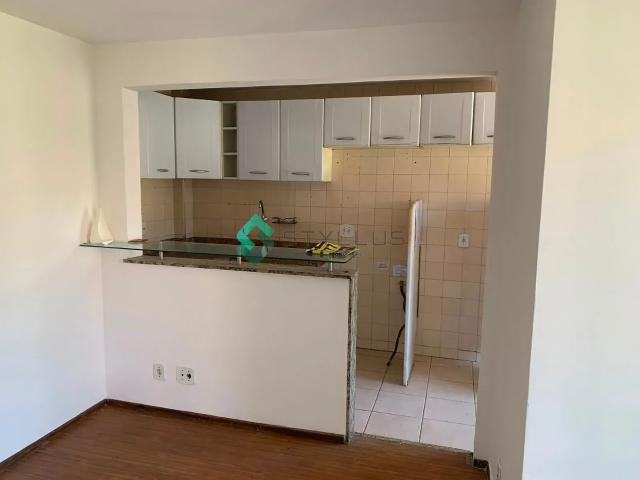 Apartamento para Aluguel com 2 quartos, 53 m² por R$ 1.200