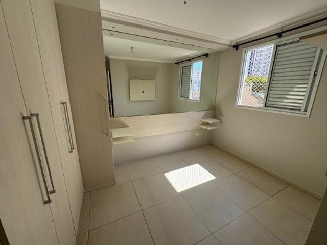 Apartamento para Aluguel com 2 quartos, 52 m² por R$ 1.580