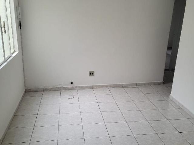 Apartamento para Aluguel com 2 quartos, 52 m² por R$ 1.600