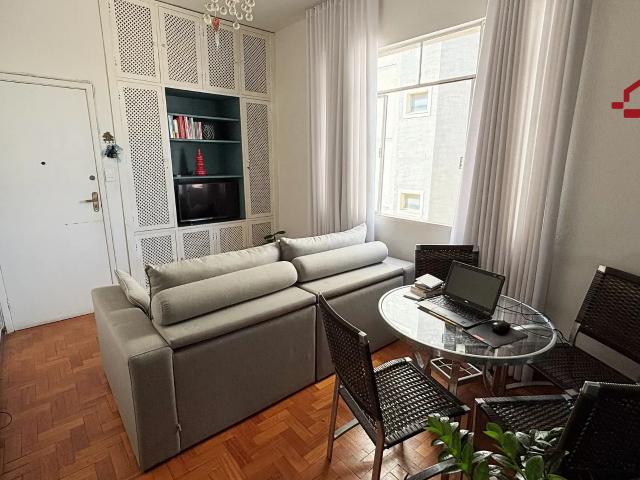 Apartamento para Aluguel com 2 quartos, 52 m² por R$ 2.200