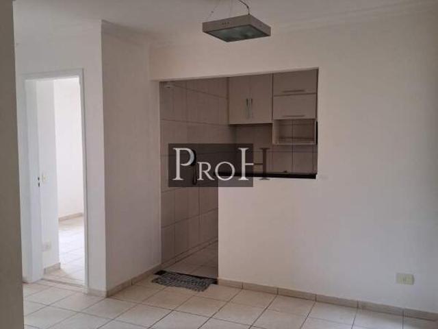 Apartamento para Aluguel com 2 quartos, 55 m² por R$ 1.800