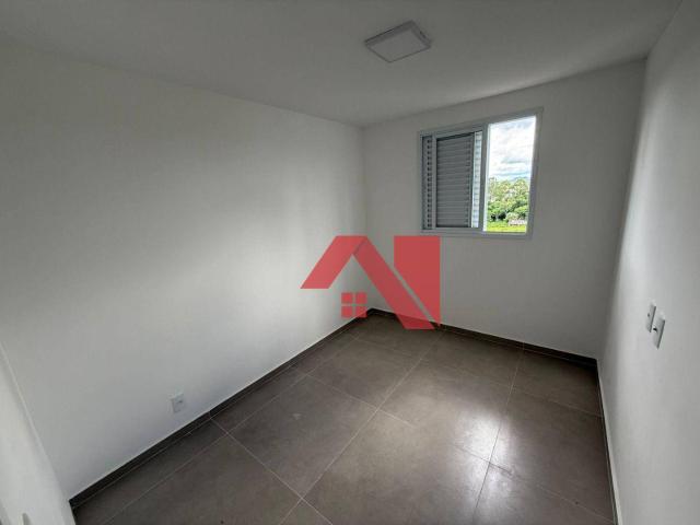 Apartamento para Aluguel com 2 quartos, 55 m² por R$ 2.000