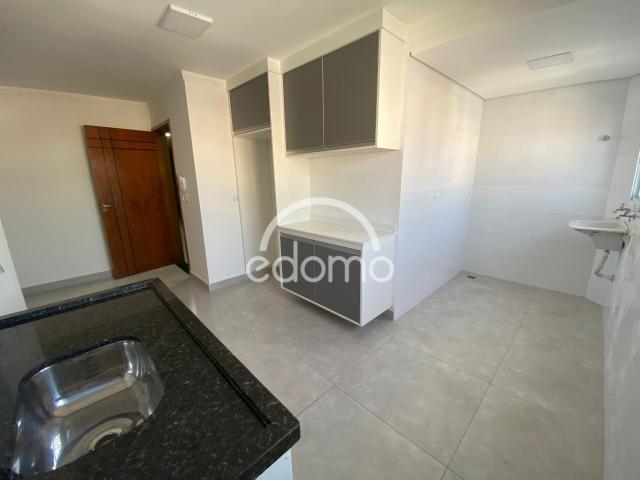 Apartamento para Aluguel com 2 quartos, 60 m² por R$ 1.900