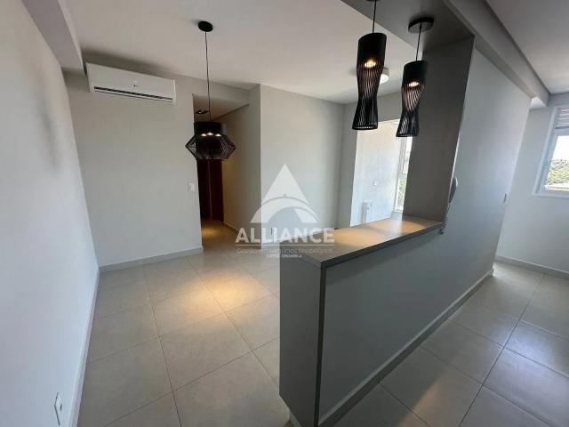 Apartamento para Aluguel com 2 quartos, 61 m² por R$ 2.200