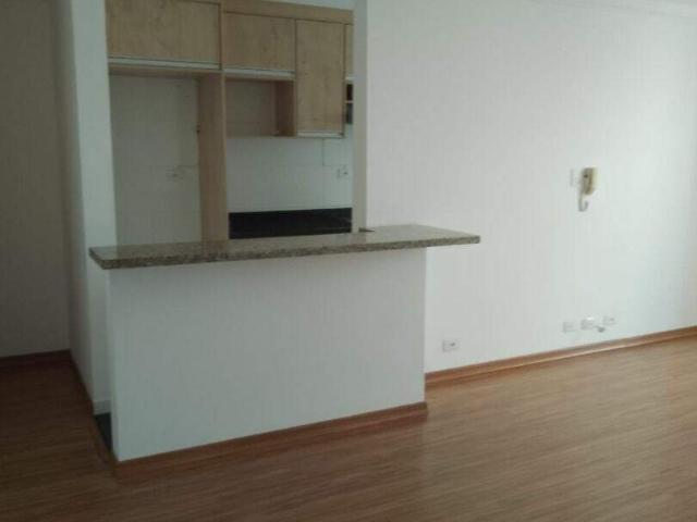 Apartamento para Aluguel com 2 quartos, 61 m² por R$ 2.300