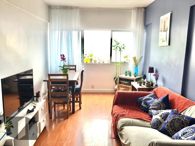 Apartamento para Aluguel com 2 quartos, 61 m² por R$ 7.000