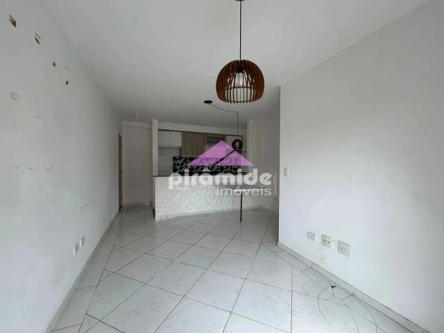 Apartamento para Aluguel com 2 quartos, 62 m² por R$ 2.000