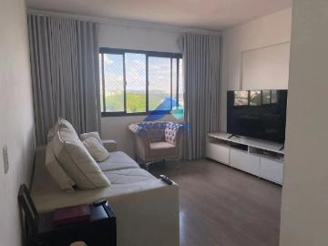 Apartamento para Aluguel com 2 quartos, 62 m² por R$ 2.500