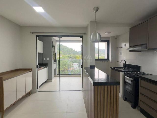 Apartamento para Aluguel com 2 quartos, 62 m² por R$ 4.900