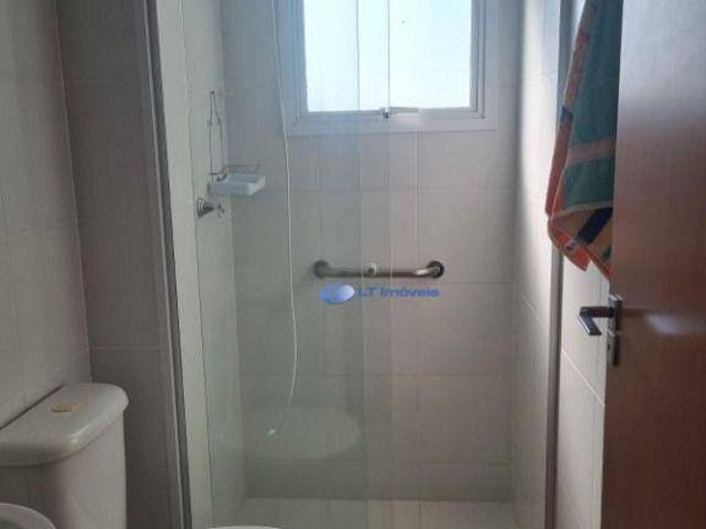 Apartamento para Aluguel com 2 quartos, 64 m² por R$ 2.100