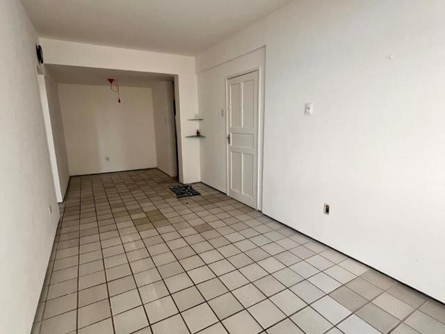 Apartamento para Aluguel com 2 quartos, 65 m² por R$ 1.500