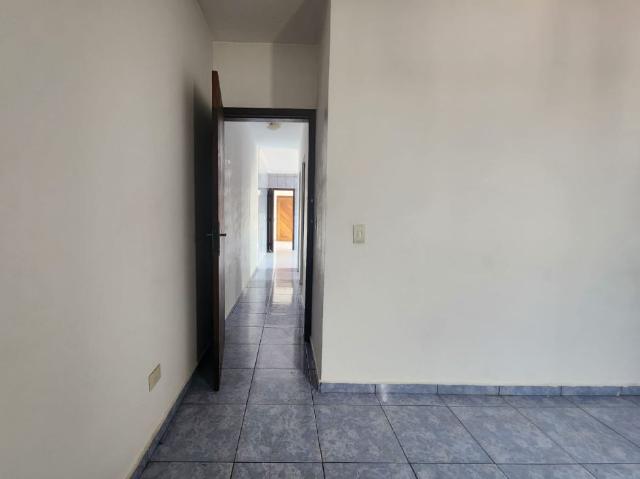 Apartamento para Aluguel com 2 quartos, 65 m² por R$ 2.100