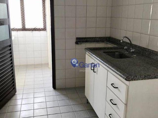 Apartamento para Aluguel com 2 quartos, 65 m² por R$ 2.700