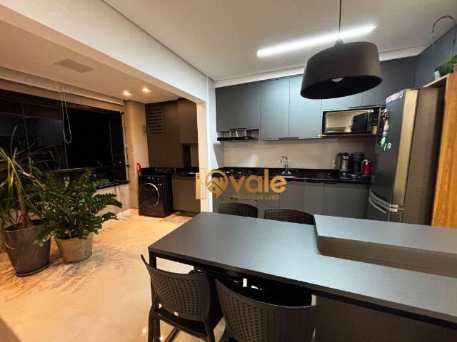 Apartamento para Aluguel com 2 quartos, 75 m² por R$ 5.500