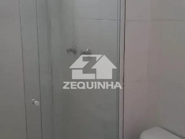 Apartamento para Aluguel com 2 quartos, 68 m² por R$ 2.100