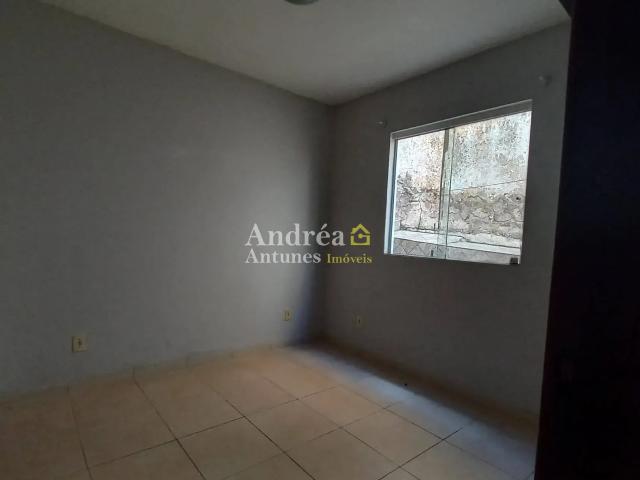 Apartamento para Aluguel com 2 quartos, 70 m² por R$ 1.250