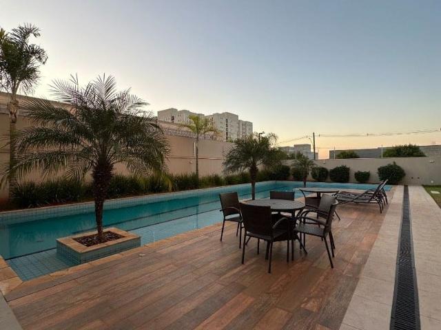 Apartamento para Aluguel com 2 quartos, 70 m² por R$ 2.050