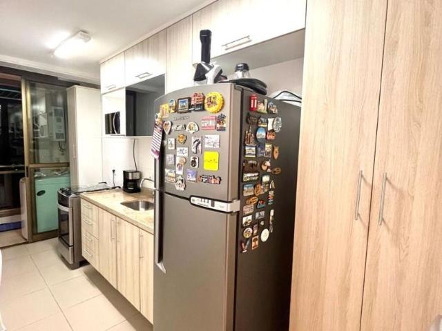 Apartamento para Aluguel com 2 quartos, 70 m² por R$ 4.800