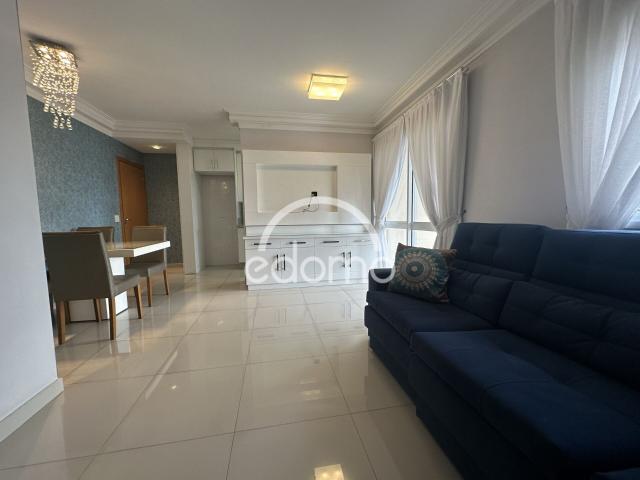 Apartamento para Aluguel com 2 quartos, 70 m² por R$ 4.831