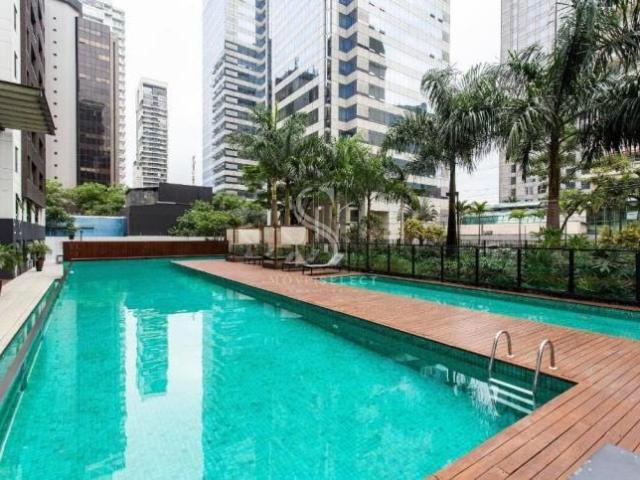 Apartamento para Aluguel com 2 quartos, 70 m² por R$ 8.000