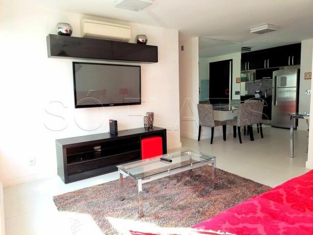 Apartamento para Aluguel com 2 quartos, 70 m² por R$ 8.200