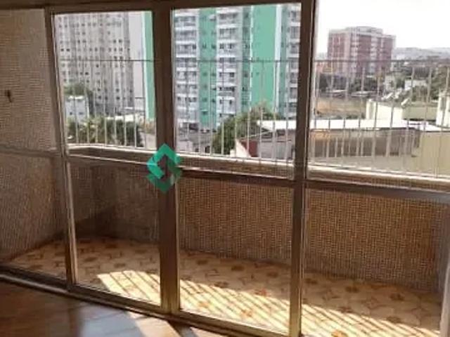 Apartamento para Aluguel com 2 quartos, 71 m² por R$ 1.600