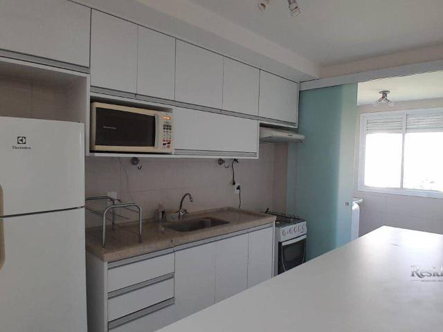 Apartamento para Aluguel com 2 quartos, 77 m² por R$ 3.000