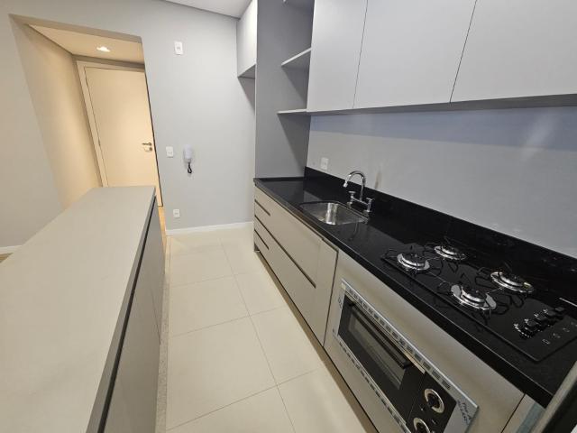 Apartamento para Aluguel com 2 quartos, 82 m² por R$ 4.400