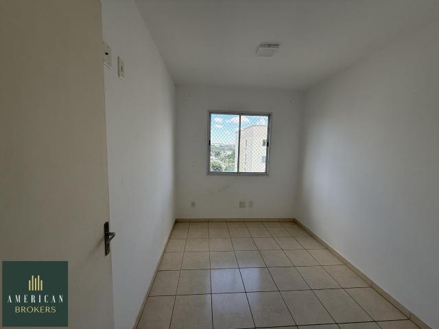 Apartamento para Aluguel com 2 quartos, 100 m² por R$ 1.200