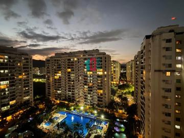 Apartamento para aluguel com 2 quartos em Barra Olímpica com 70m²
