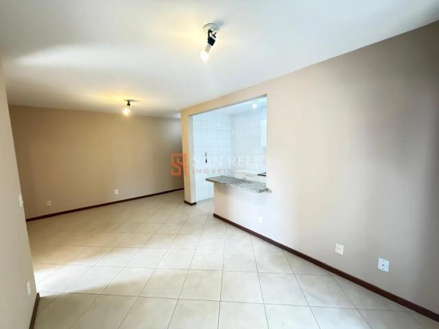 Apartamento para aluguel com 2 quartos, em Córrego Grande com 75 m²