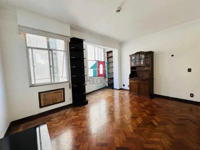 Apartamento para aluguel com 2 quartos em Flamengo com 105m²