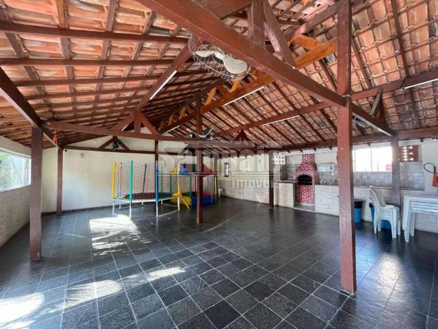 Apartamento para aluguel com 2 quartos em Inhoaíba com 43m²