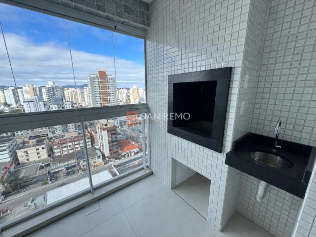Apartamento para aluguel com 2 quartos, em Kobrasol com 92 m²