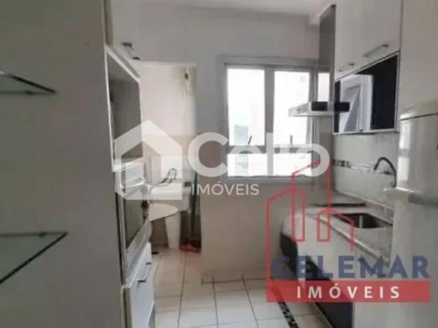 Apartamento para Aluguel com 3 quartos, 69 m² por R$ 3.300