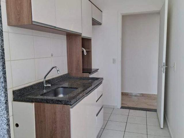Apartamento para Aluguel com 3 quartos, 72 m² por R$ 3.050