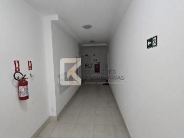 Apartamento para Aluguel com 3 quartos, 75 m² por R$ 3.000