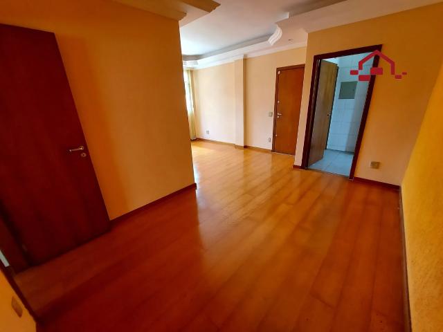 Apartamento para Aluguel com 3 quartos, 80 m² por R$ 2.500