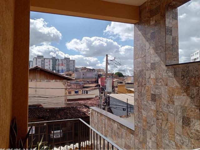 Apartamento para Aluguel com 3 quartos, 94 m² por R$ 2.350