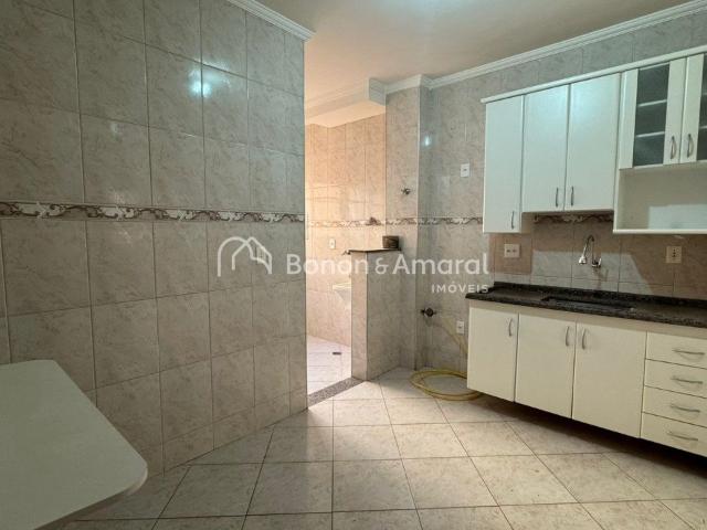 Apartamento para Aluguel com 3 quartos, 94 m² por R$ 3.300
