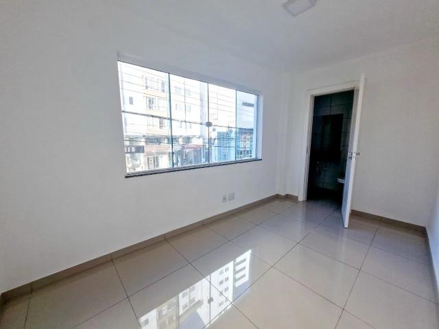 Apartamento para Aluguel com 3 quartos, 95 m² por R$ 1.997