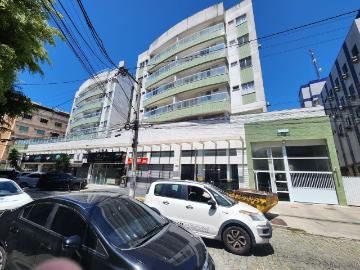 Apartamento para Aluguel com 3 quartos, 95 m² por R$ 2.400