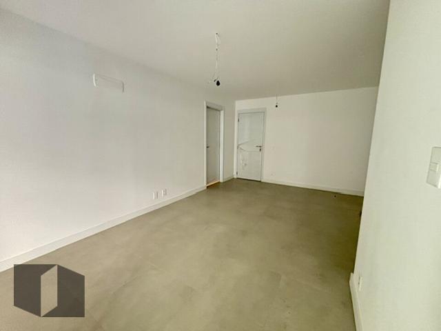 Apartamento para Aluguel com 3 quartos, 96 m² por R$ 11.500