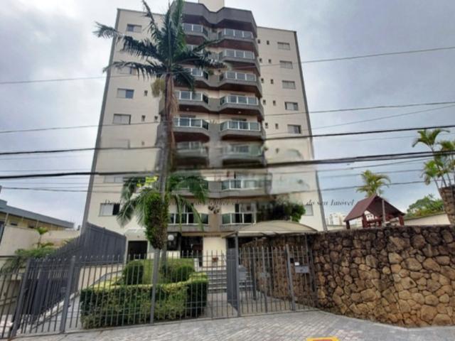 Apartamento para Aluguel com 3 quartos, 105 m² por R$ 4.500