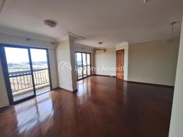 Apartamento para Aluguel com 3 quartos, 105 m² por R$ 5.400