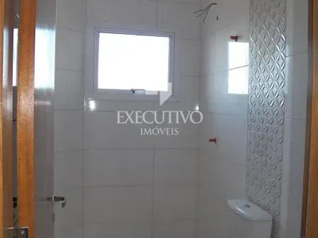 Apartamento para Aluguel com 3 quartos, 105 m² por R$ 1.560