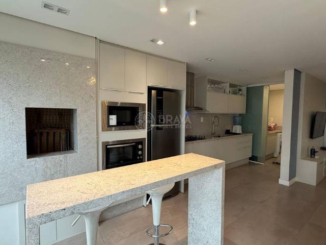 Apartamento para Aluguel com 3 quartos, 108 m² por R$ 8.800