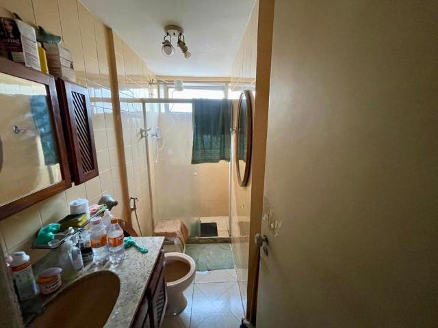 Apartamento para Aluguel com 3 quartos, 115 m² por R$ 3.200