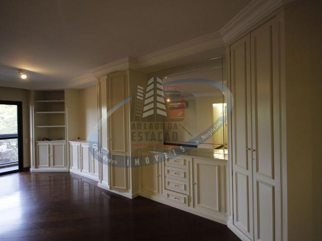 Apartamento para Aluguel com 3 quartos, 116 m² por R$ 10.850