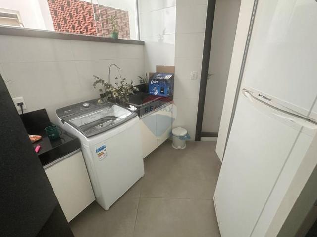 Apartamento para Aluguel com 3 quartos, 127 m² por R$ 4.800